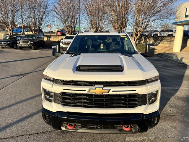 Used 2025 Chevrolet Silverado 2500 Custom w/ Custom Value Package image 10