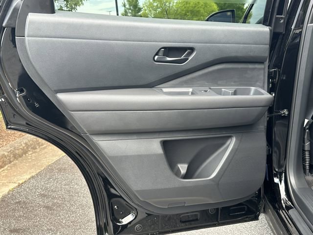 New 2026 Nissan Pathfinder SV AWD/4WD image 18
