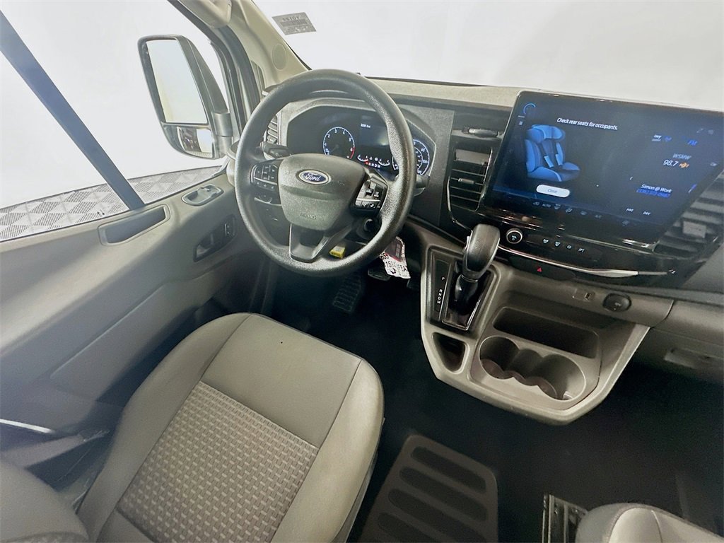 Used 2023 Ford Transit 350 XLT image 9