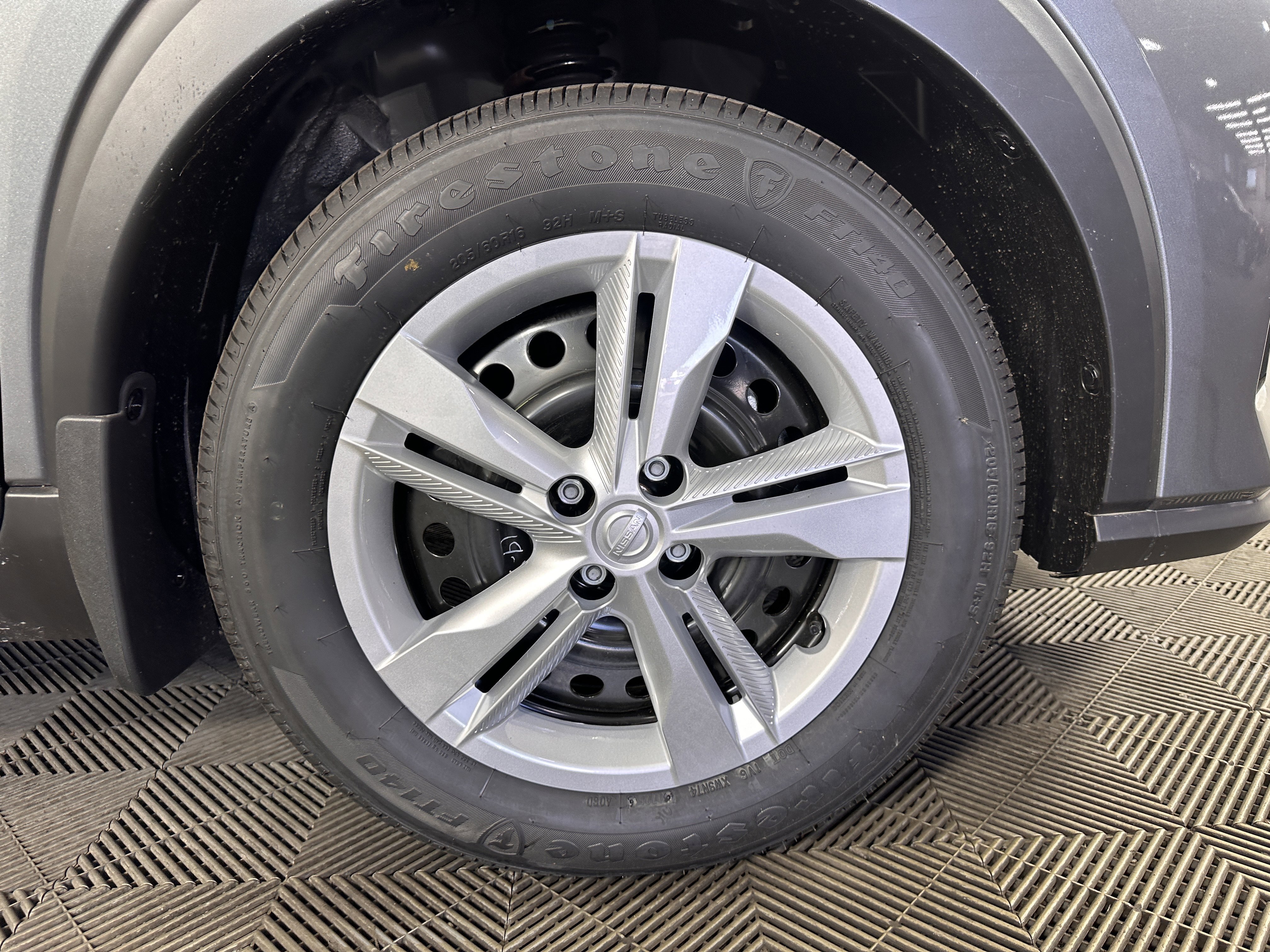 New 2025 Nissan Kicks Play S image 42