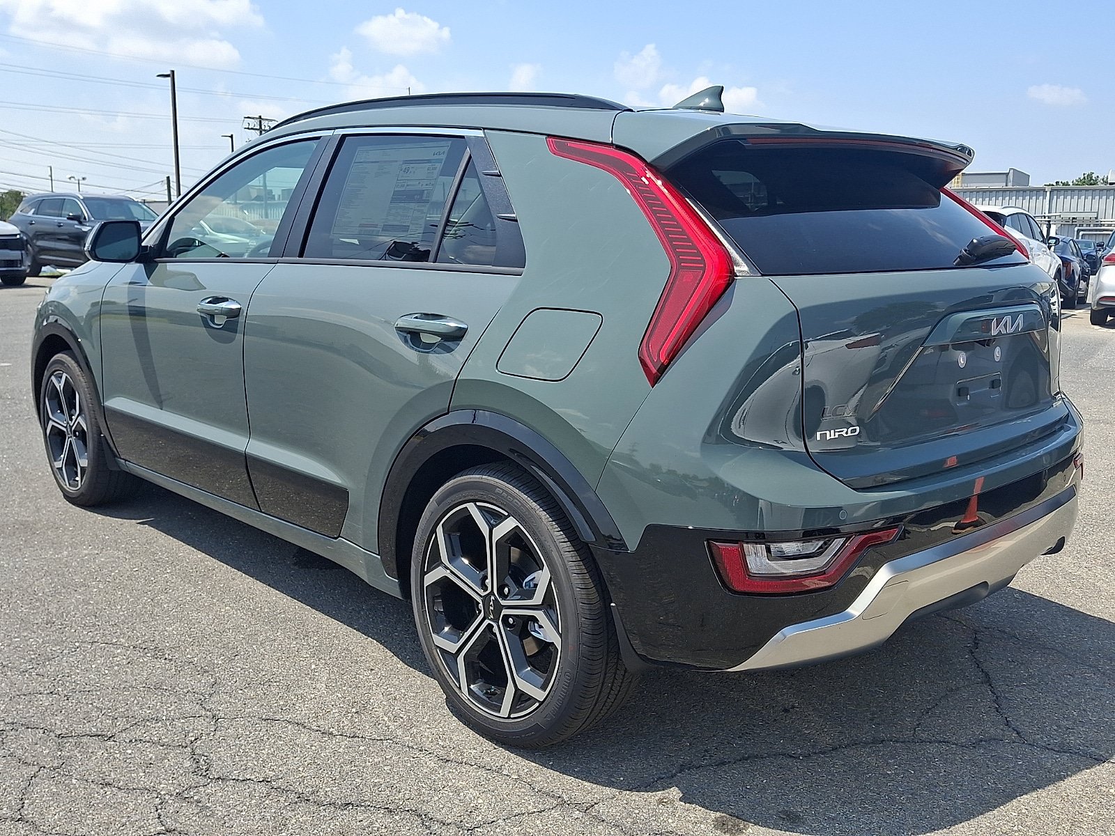 New 2026 Kia Niro SX Touring FWD image 4
