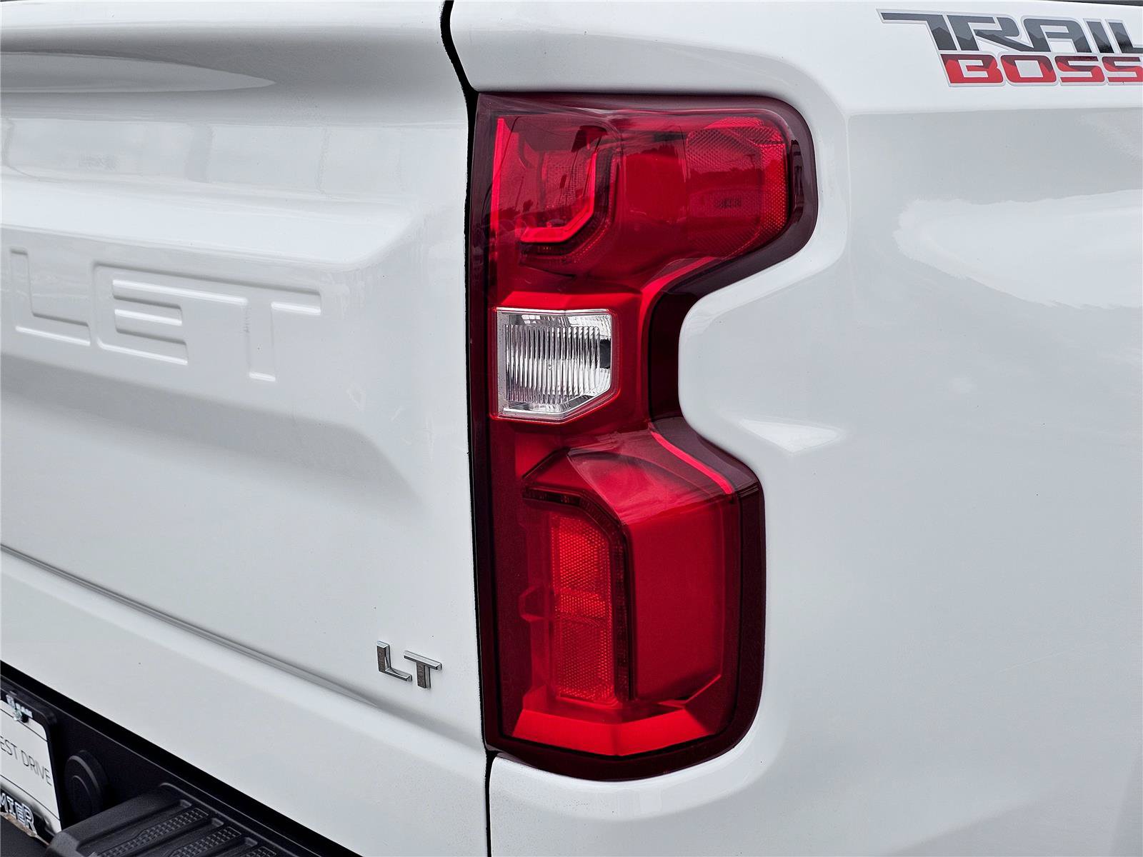 Used 2023 Chevrolet Silverado 1500 LT Trail Boss AWD/4WD image 9