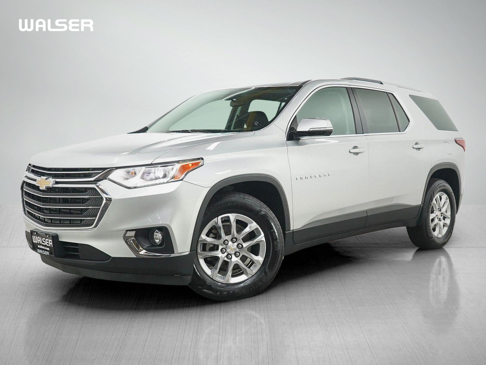 Used 2018 Chevrolet Traverse LT w/ LPO, Floor Liner Package AWD/4WD image 1