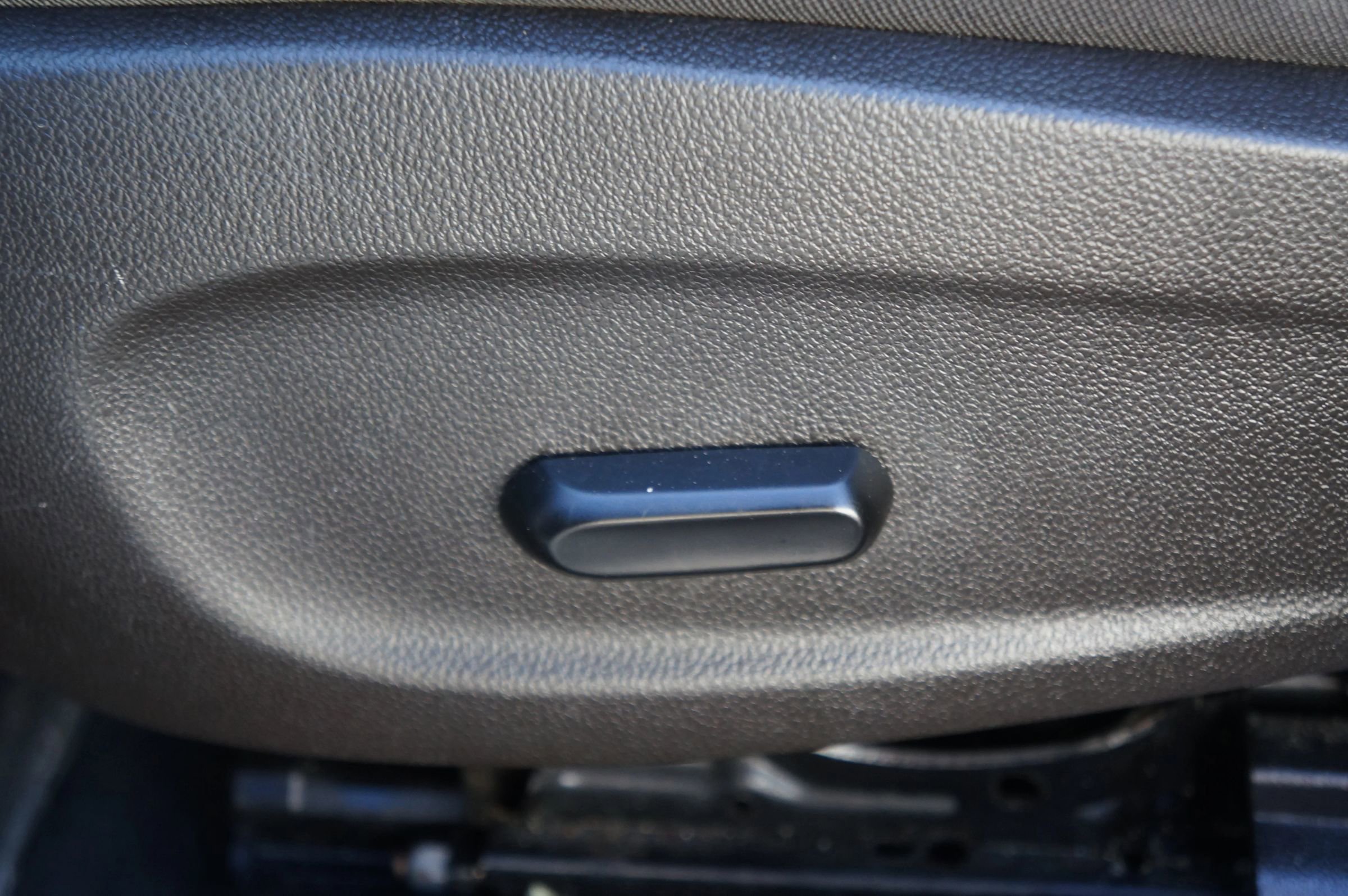 Used 2015 Chevrolet Cruze LT w/ Sun And Sound Package image 23