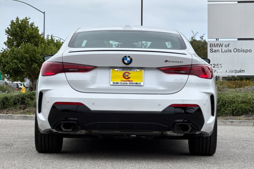 New 2027 BMW M440i Coupe RWD image 4