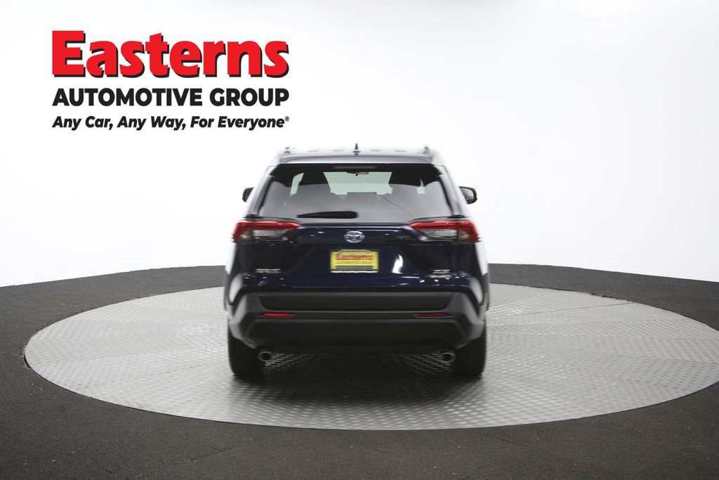 Used 2022 Toyota RAV4 XLE AWD/4WD image 42