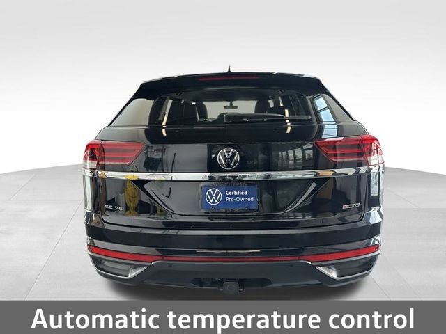 Certified 2022 Volkswagen Atlas Cross Sport SE image 8