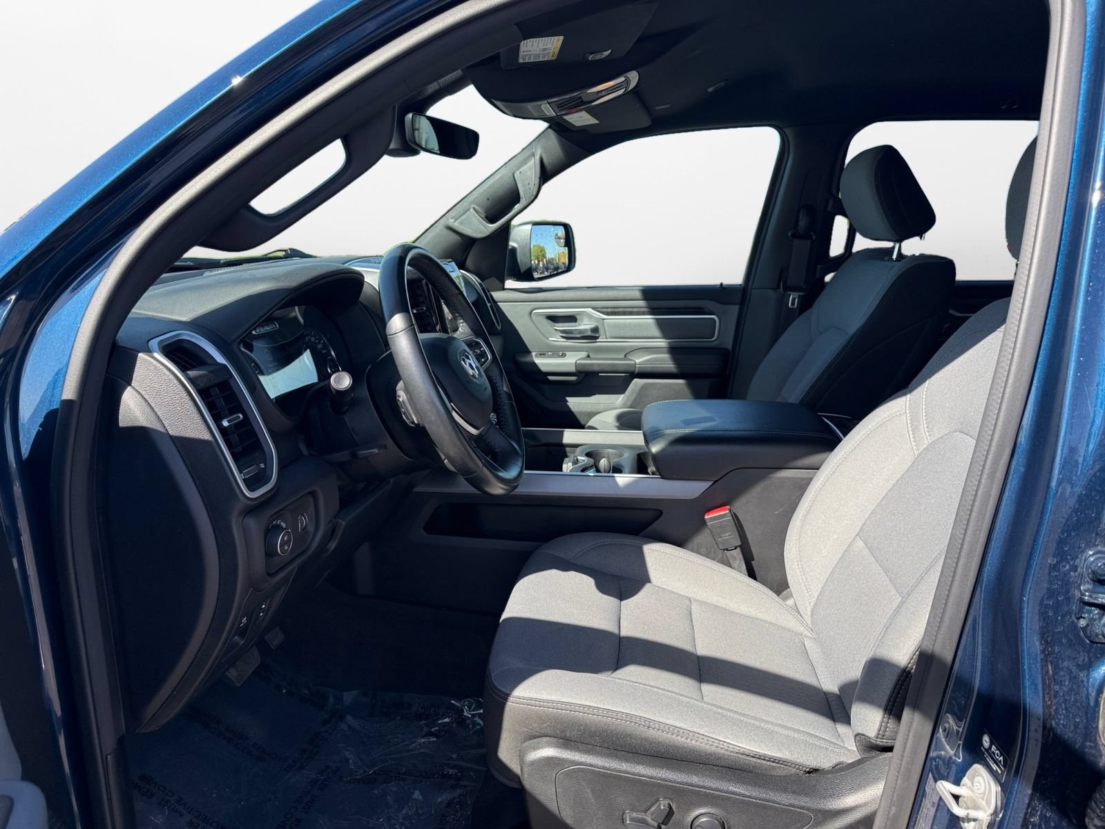 Used 2023 RAM 1500 Big Horn AWD/4WD image 10