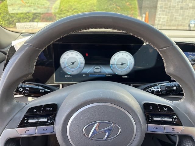 Used 2023 Hyundai Elantra SEL w/ Convenience Package FWD image 19