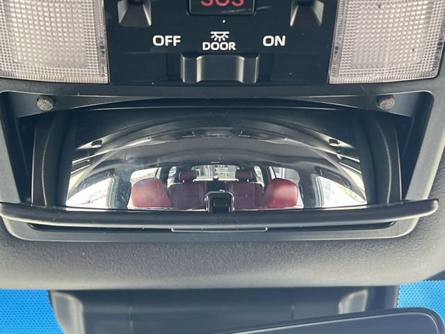 Used 2021 Lexus GX 460 Luxury w/ Sport Design Package AWD/4WD image 32