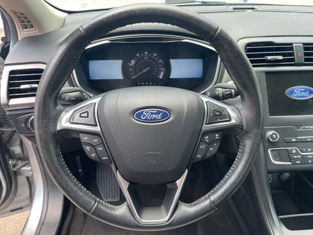 Used 2020 Ford Fusion SE w/ Equipment Group 151A FWD image 14
