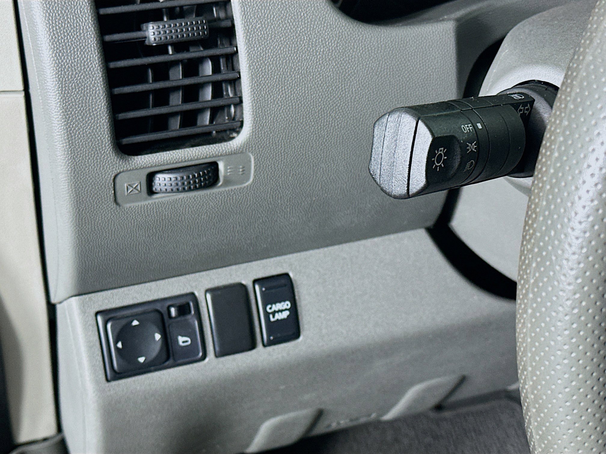 Used 2019 Nissan Frontier SV image 16