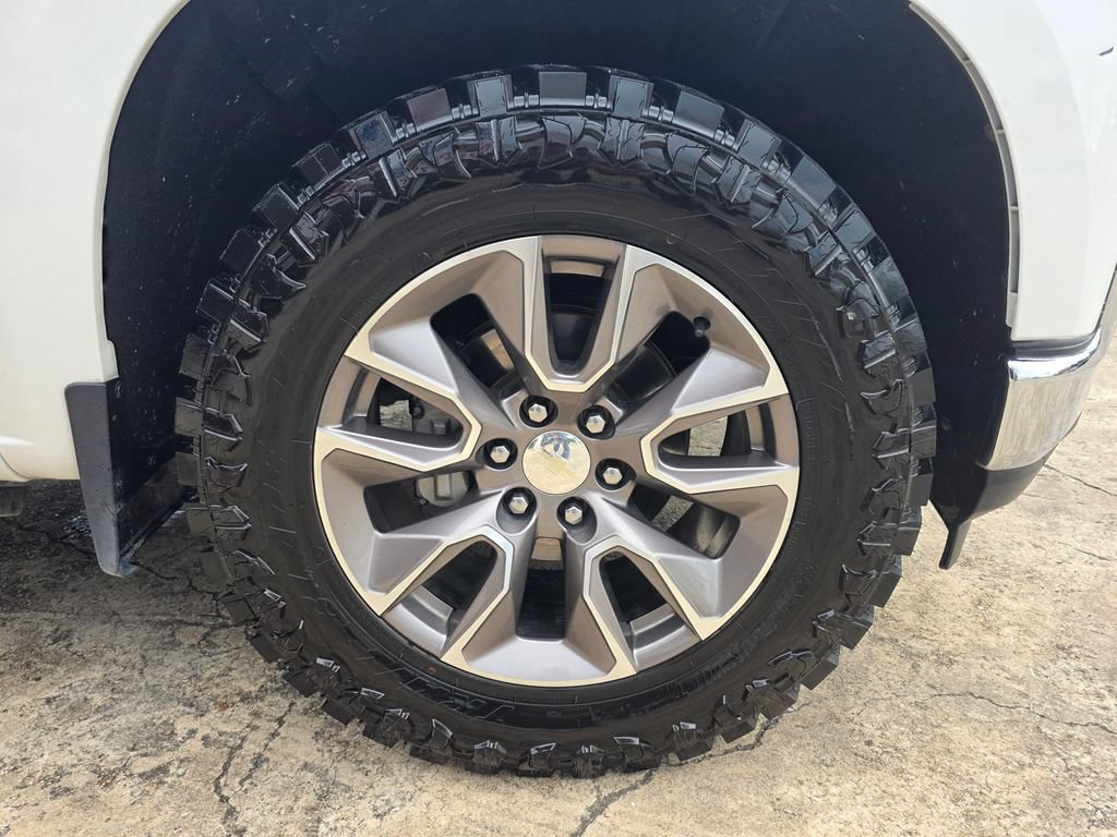 Used 2020 Chevrolet Silverado 1500 LT w/ Texas Edition RWD image 20