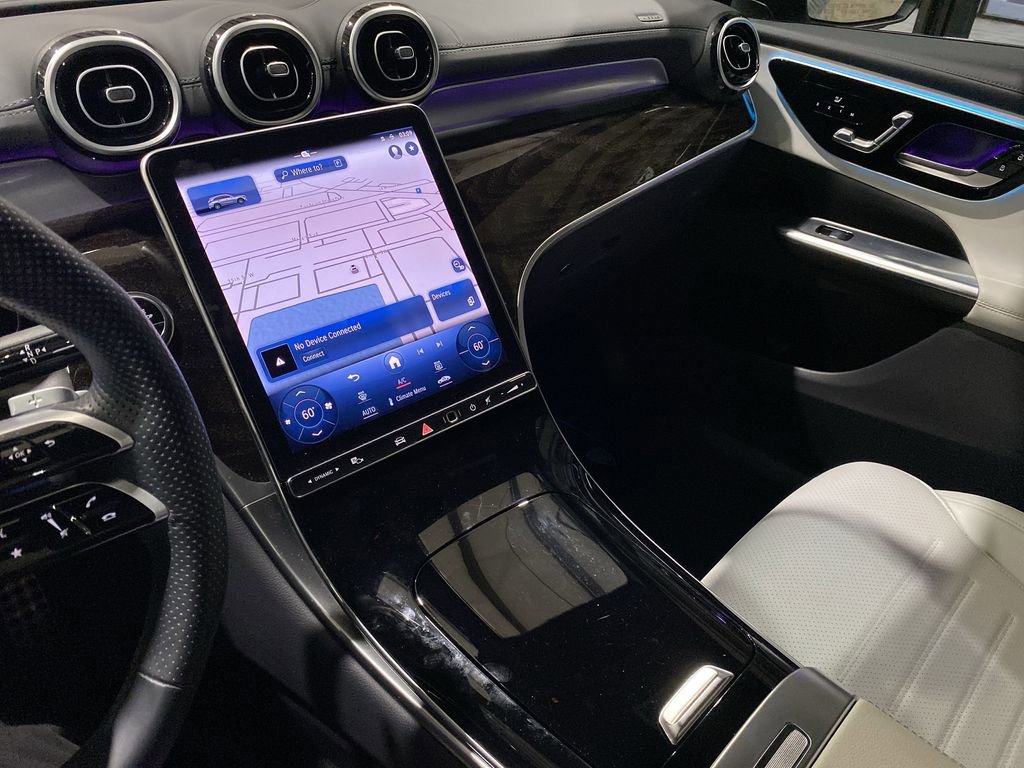 Used 2024 Mercedes-Benz GLC 300 image 8