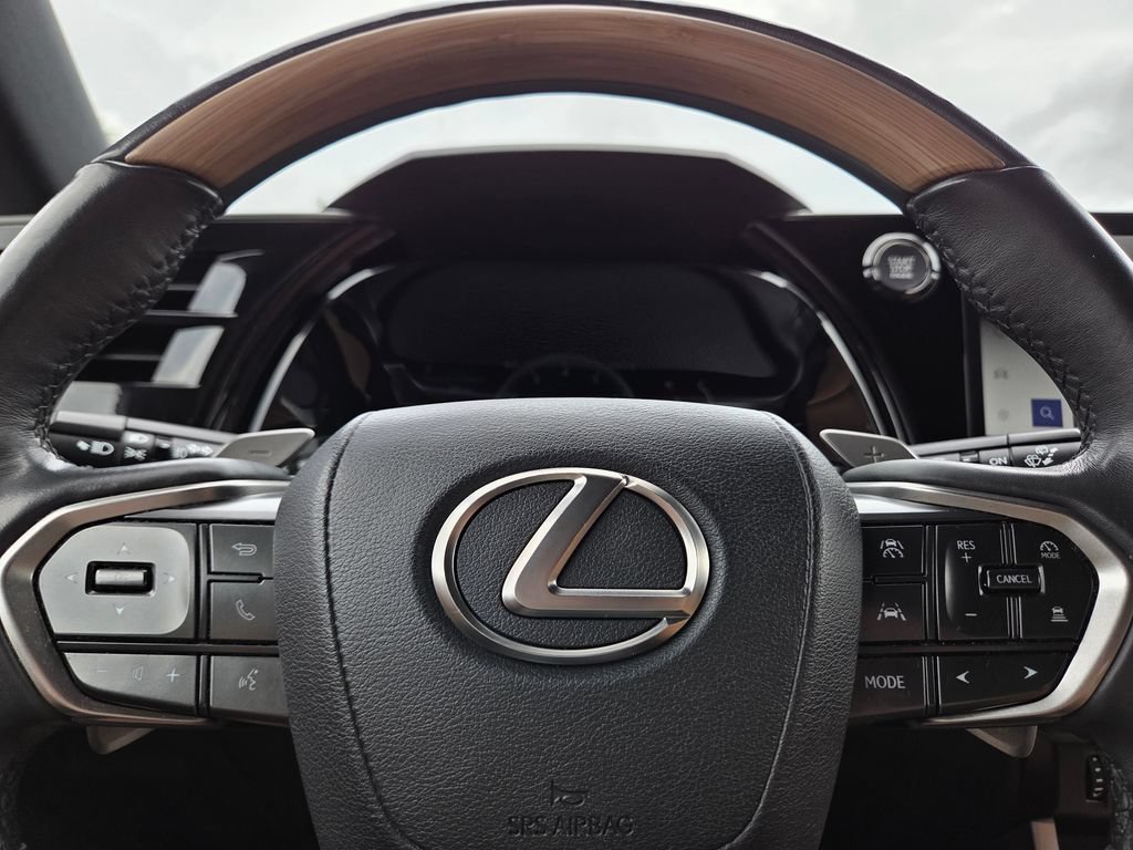 Used 2023 Lexus RX 350 Premium w/ Accessory Package AWD/4WD image 33
