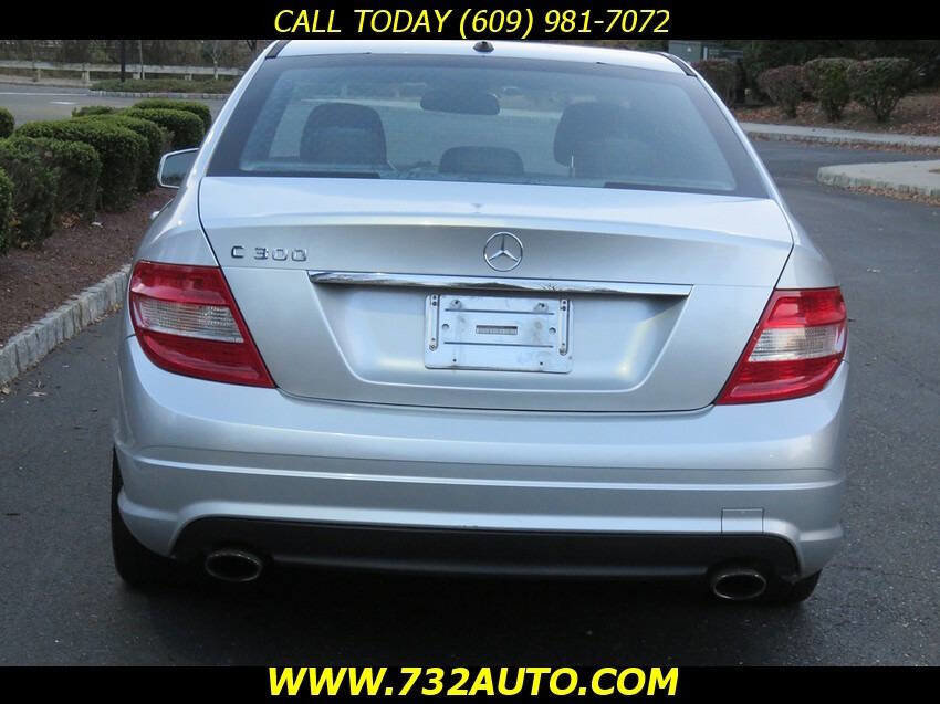 Used 2010 Mercedes-Benz C 300 Sedan image 21