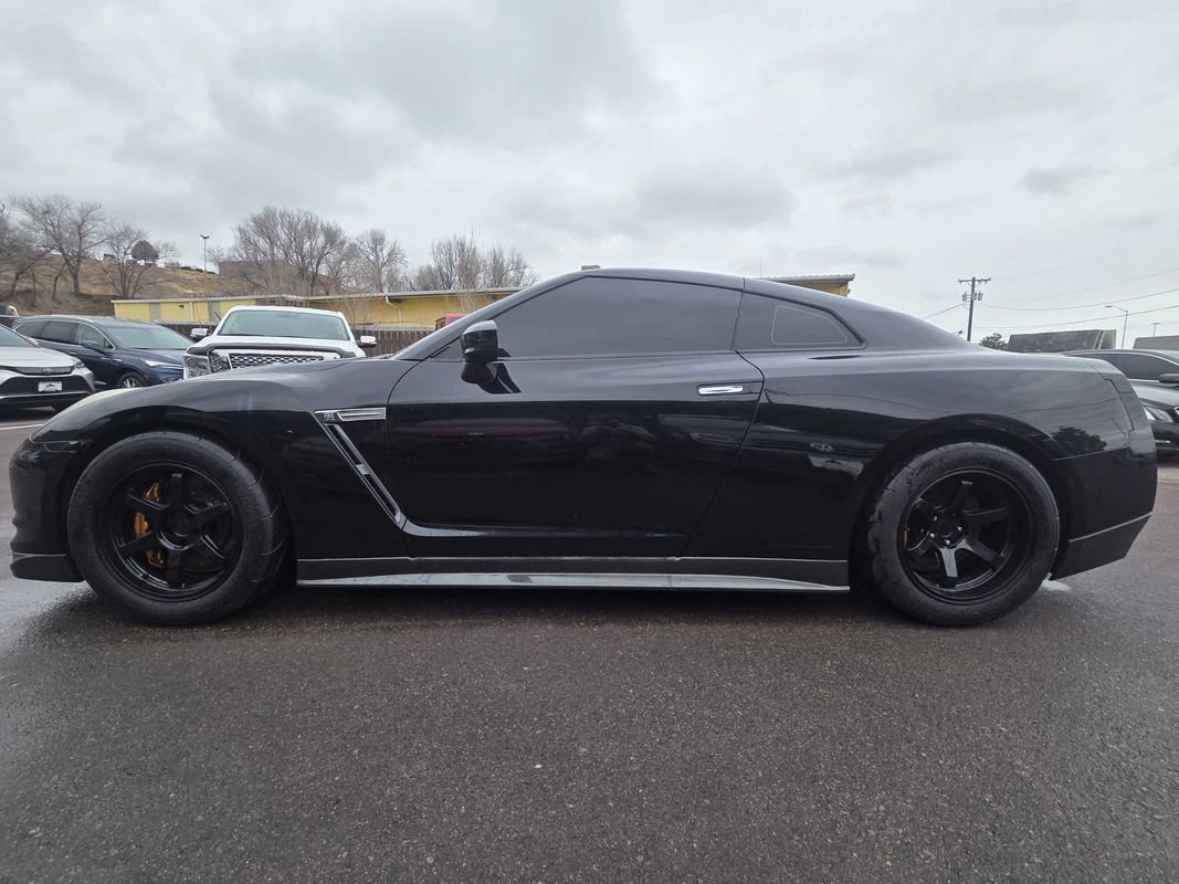 Used 2009 Nissan GT-R Premium image 4