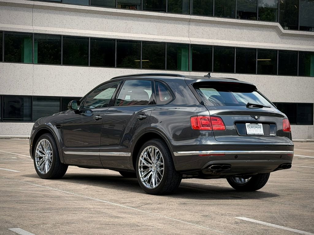 Used 2019 Bentley Bentayga AWD/4WD image 8