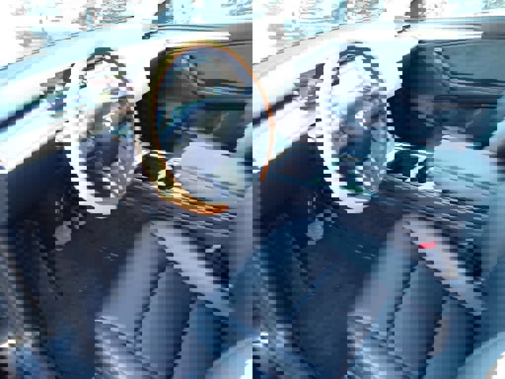 Used 2024 Tesla Model Y Long Range image 16