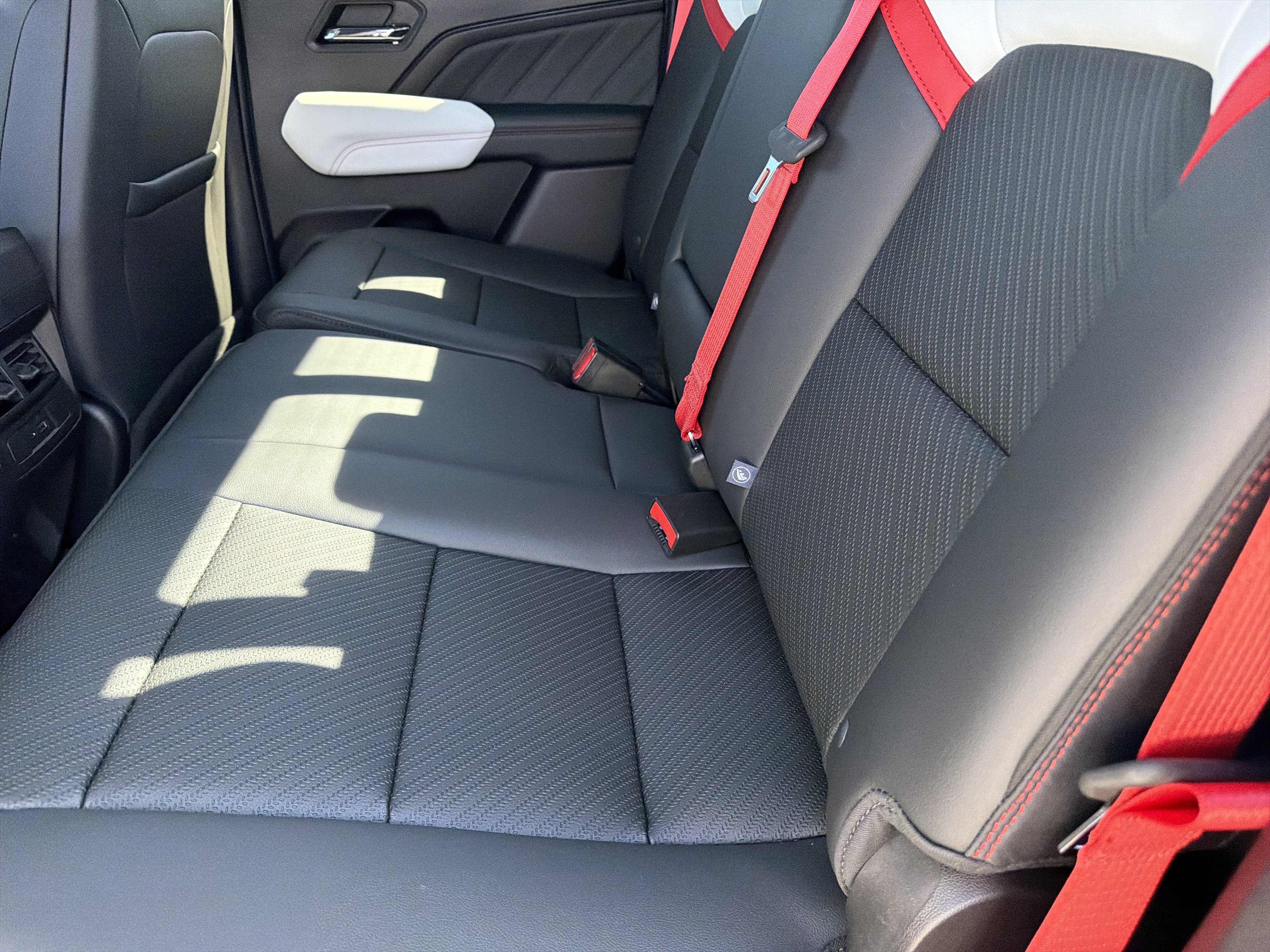 New 2026 GMC Canyon AT4X AWD/4WD image 13