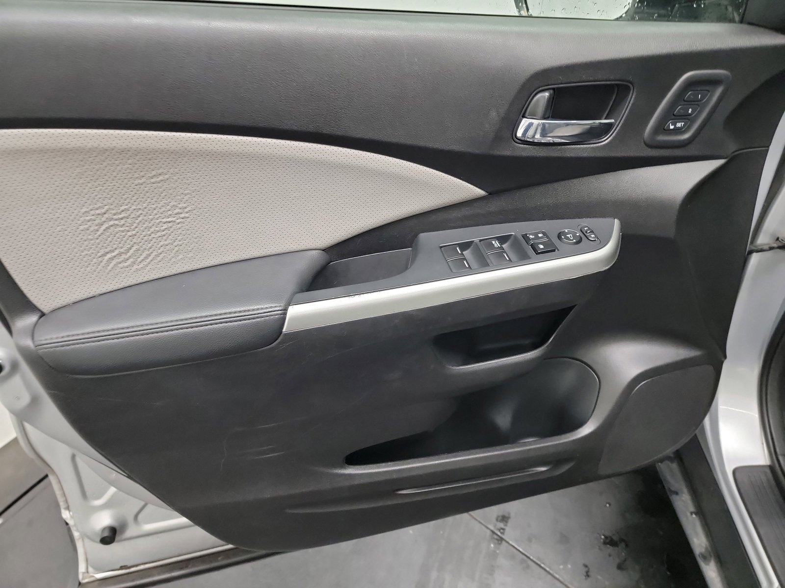 Used 2016 Honda CR-V Touring image 13