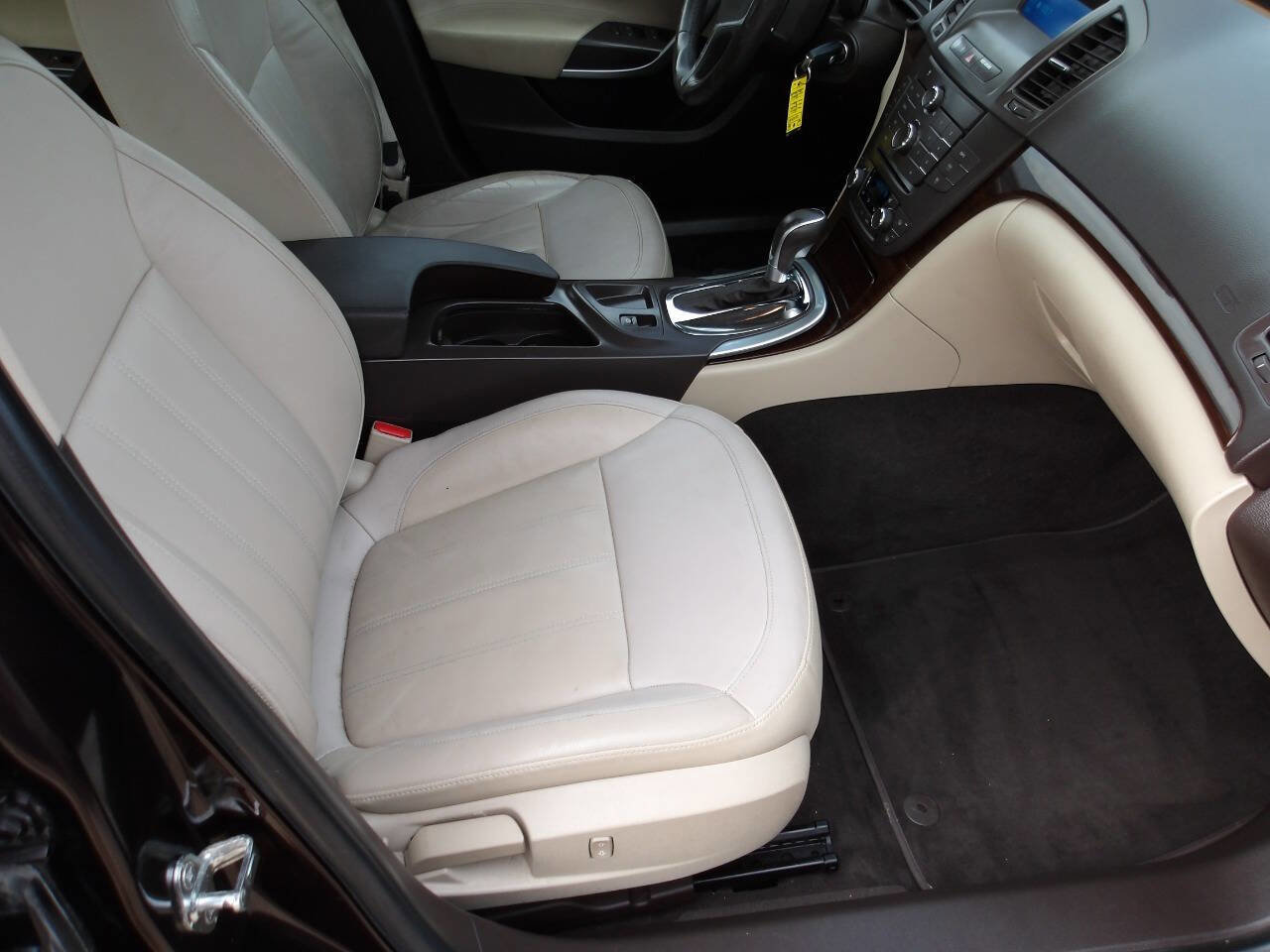 Used 2011 Buick Regal CXL image 6