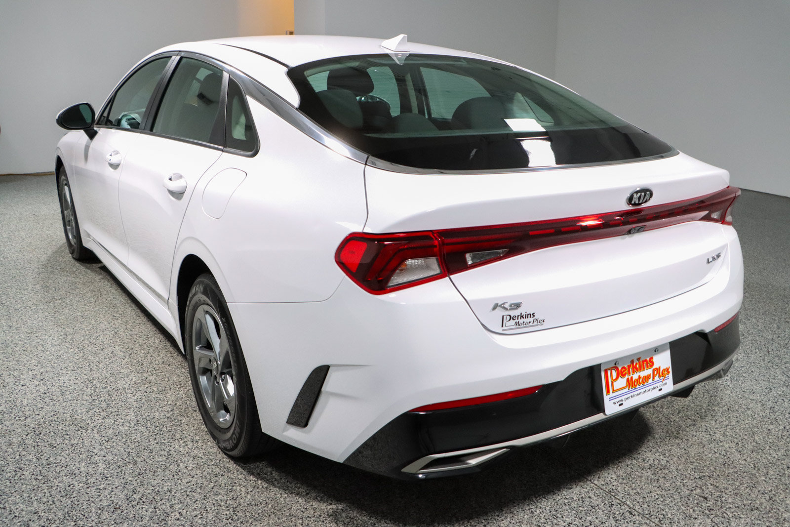 Used 2021 Kia K5 LXS FWD image 9