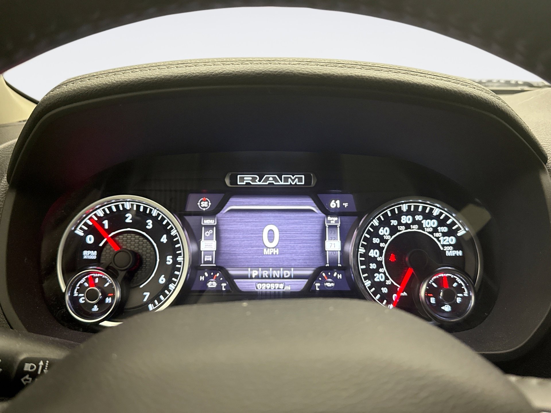 Used 2022 RAM 1500 Laramie AWD/4WD image 9