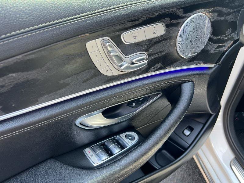 Used 2018 Mercedes-Benz E 300 4MATIC w/ Premium 2 Package (Q02) image 27