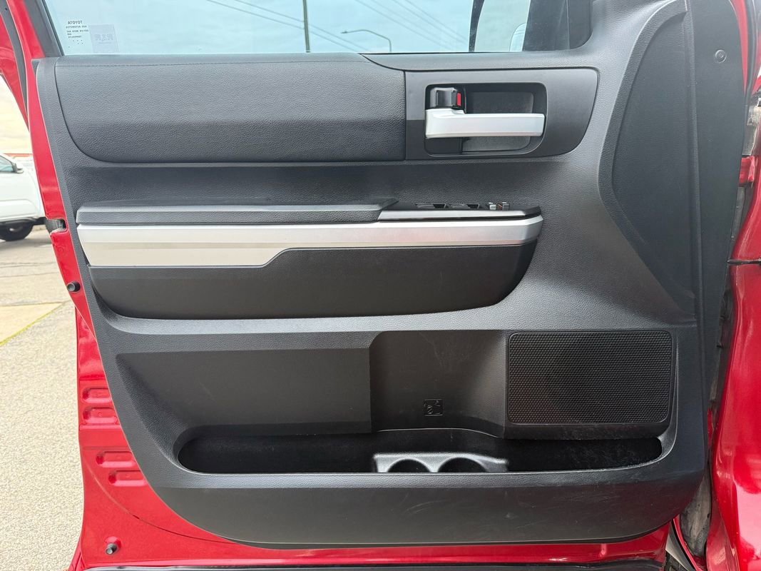 Used 2017 Toyota Tundra SR5 image 11