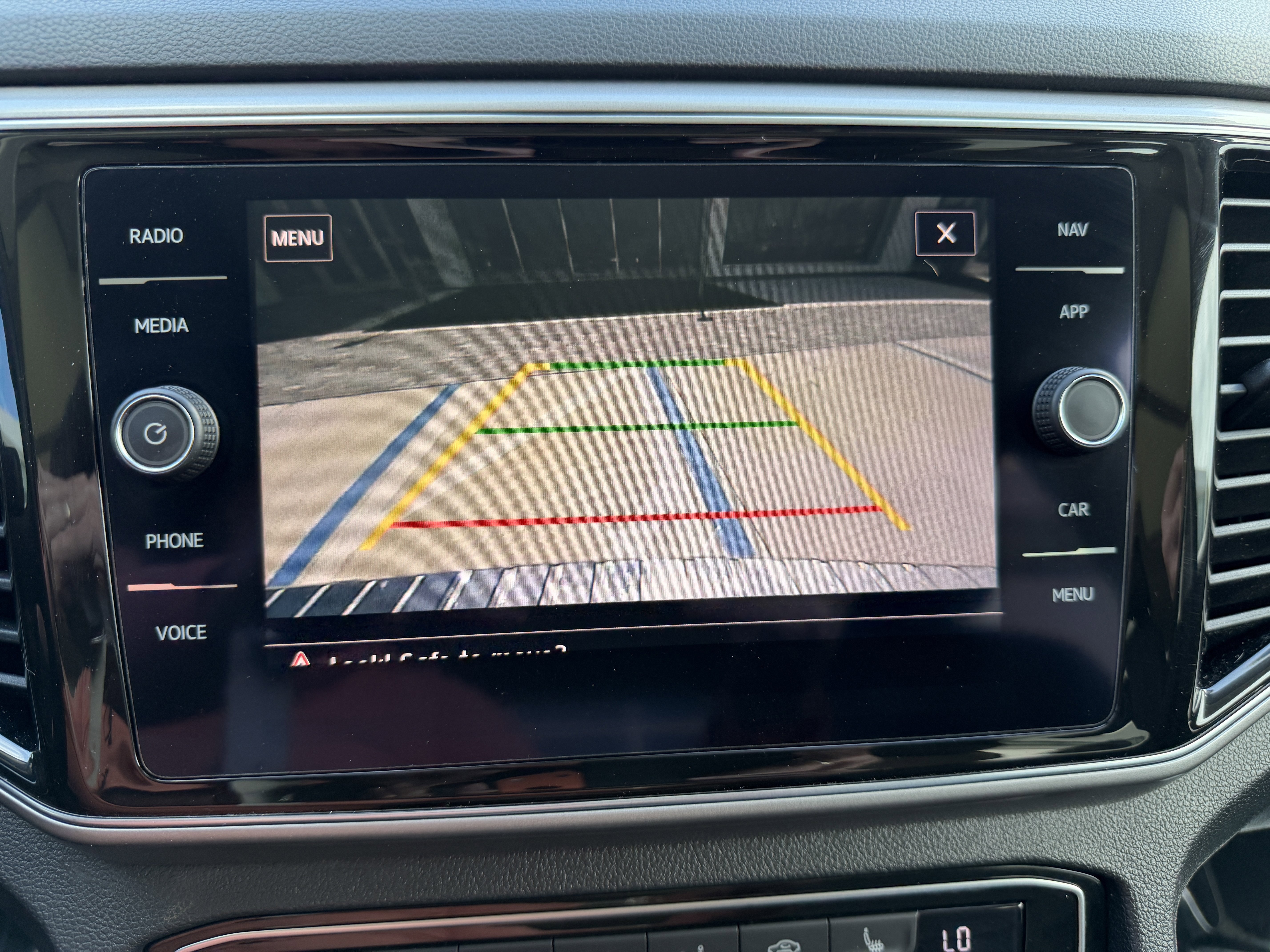 Used 2019 Volkswagen Atlas SEL FWD image 19