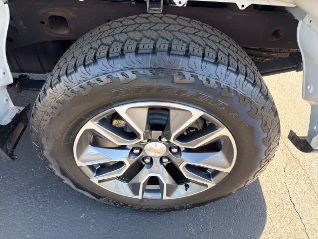 Certified 2024 Chevrolet Silverado 1500 LT AWD/4WD image 22