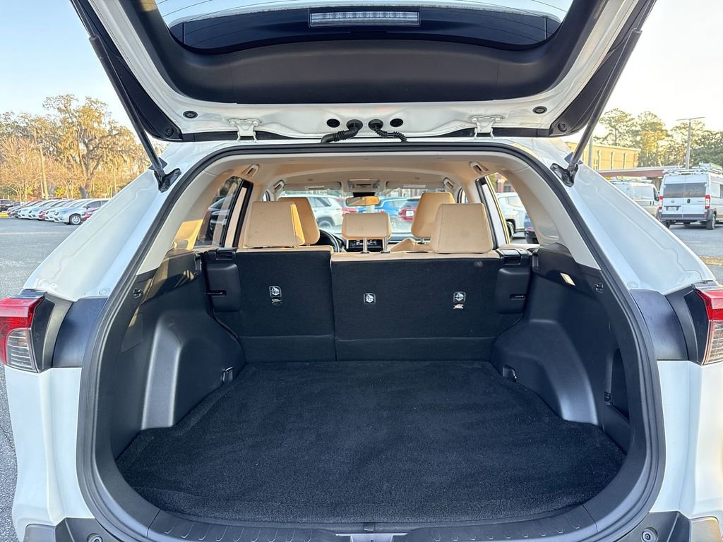 Used 2023 Toyota RAV4 LE image 18