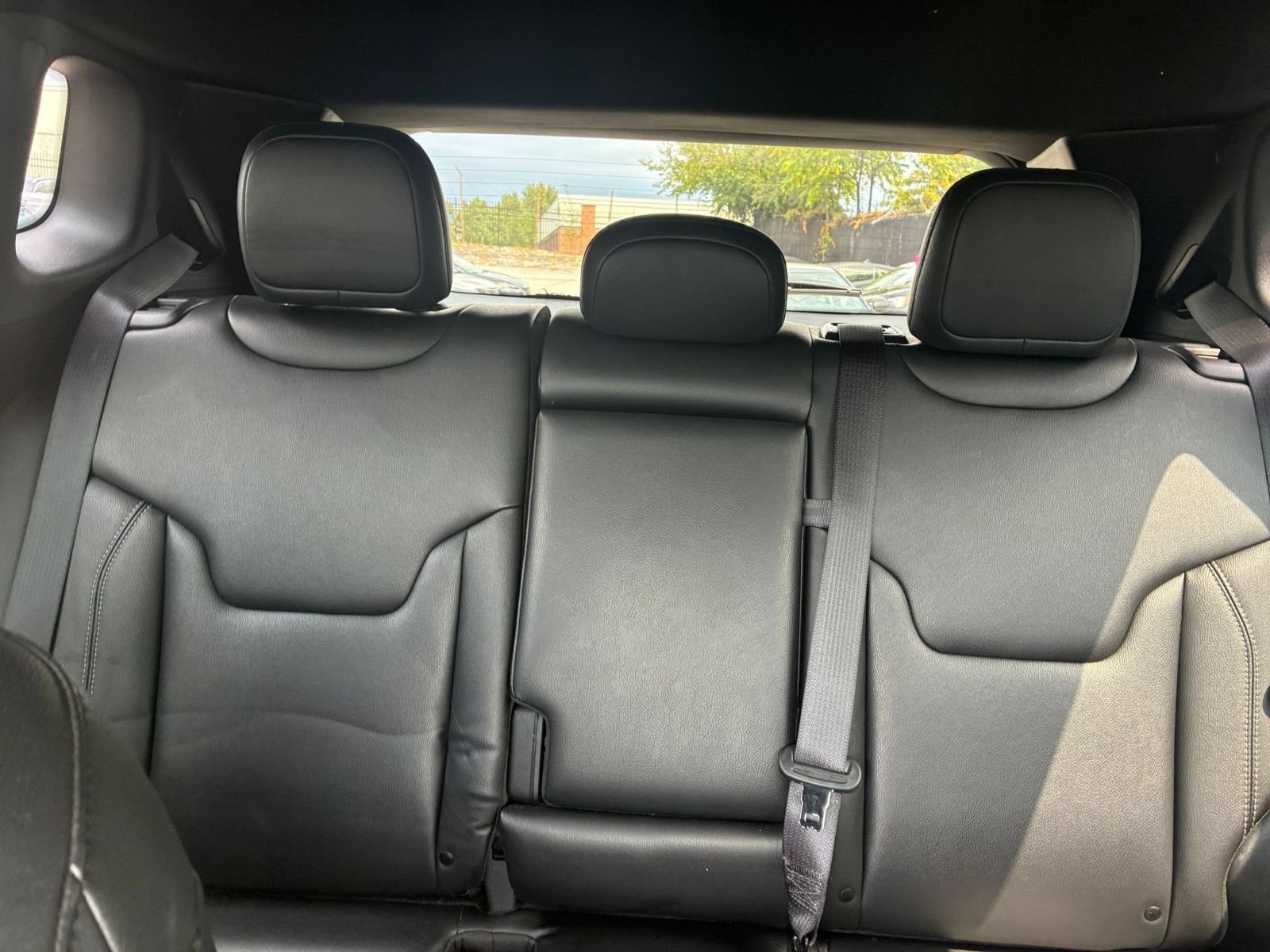 Used 2025 Jeep Compass Limited AWD/4WD image 32