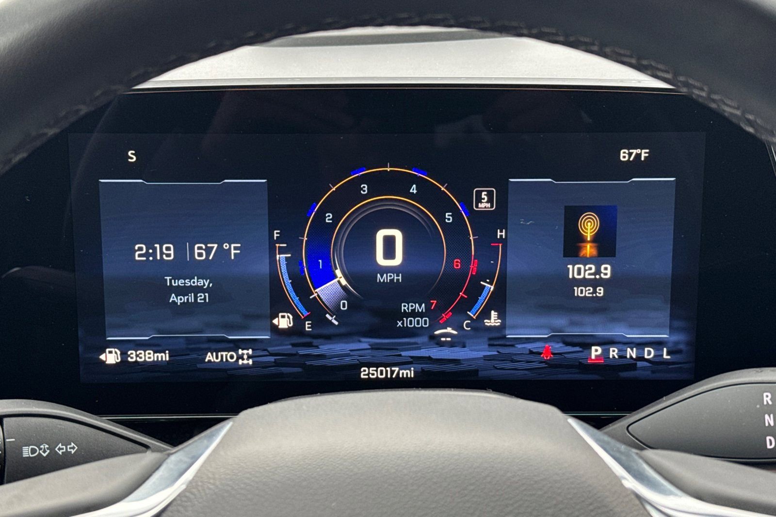 Used 2025 Chevrolet Suburban Z71 AWD/4WD image 34