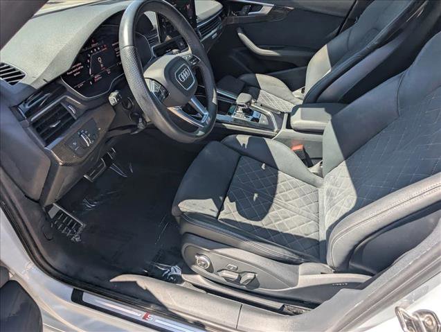 Used 2022 Audi S4 Premium Plus w/ Premium Plus Package image 16