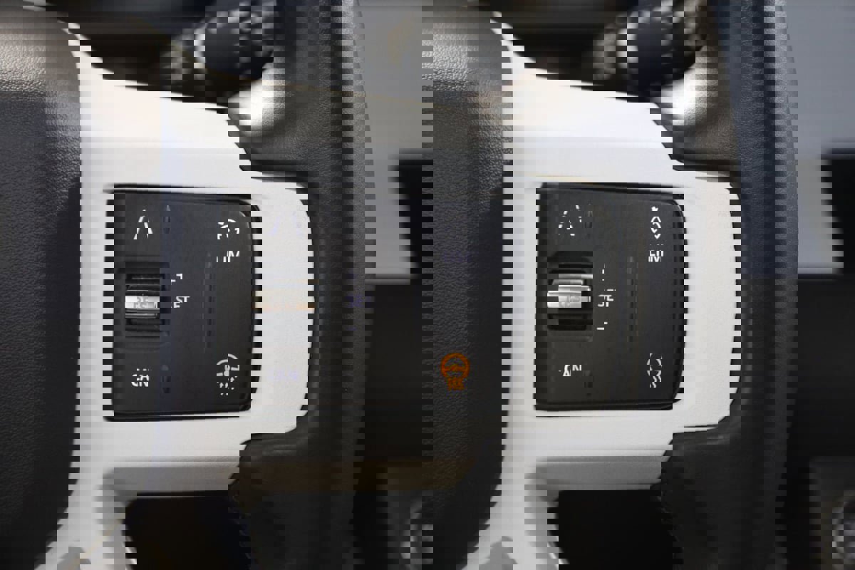 Used 2023 Land Rover Defender 110 S image 44