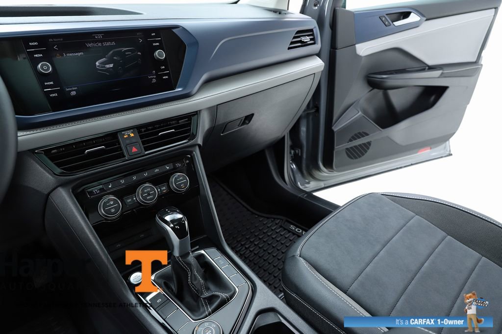 Used 2024 Volkswagen Taos SE image 23
