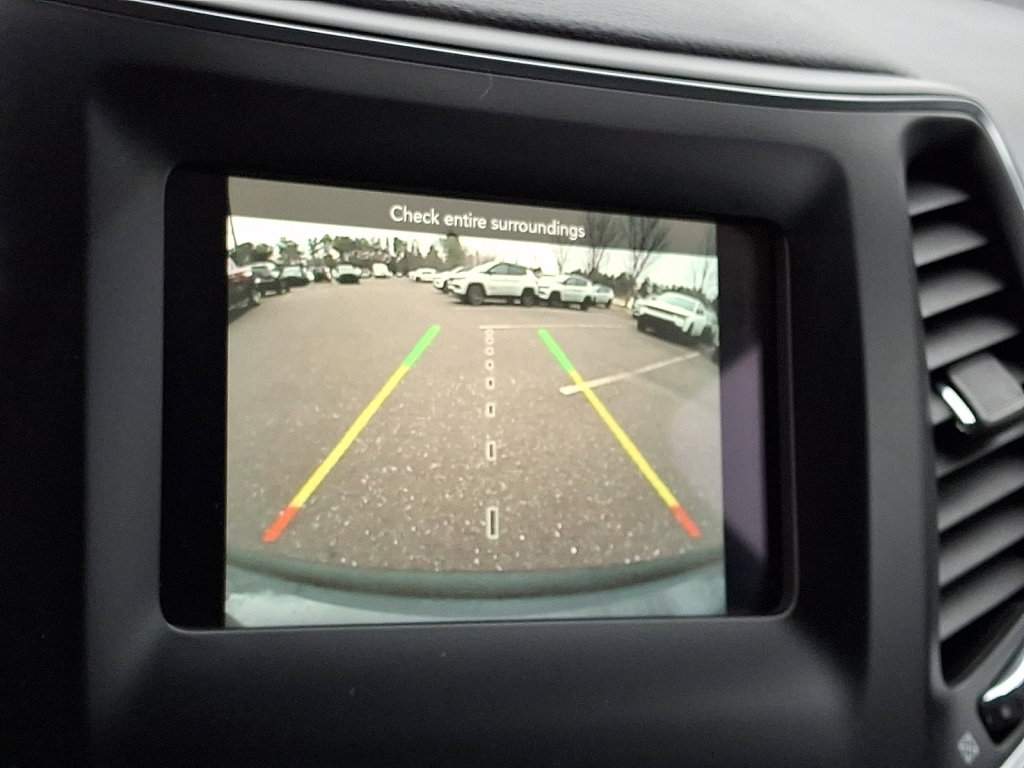 Used 2020 Jeep Cherokee Latitude Lux w/ Quick Order Package 2YH Lux image 30