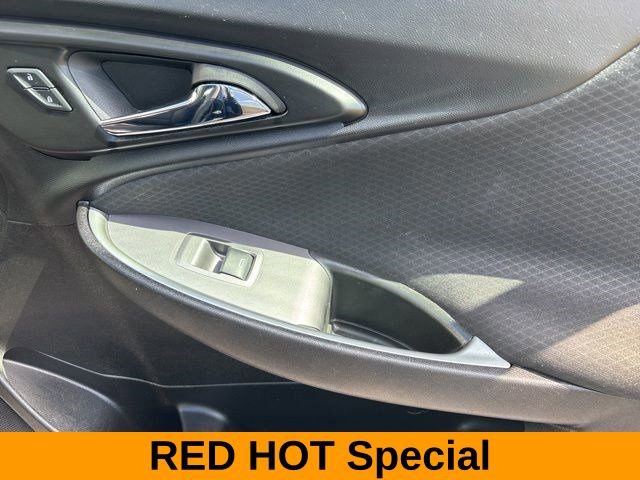 Used 2023 Chevrolet Malibu LT image 41