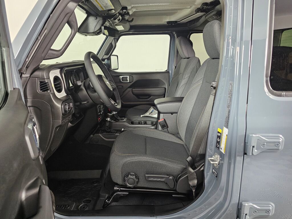 New 2026 Jeep Gladiator Mojave AWD/4WD image 18