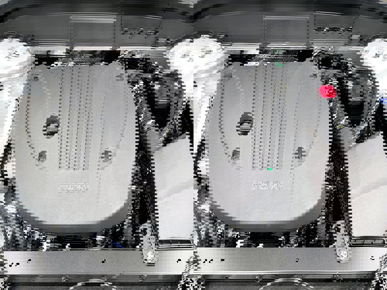 New 2026 Volvo XC60 B5 Ultra w/ Climate Package image 13