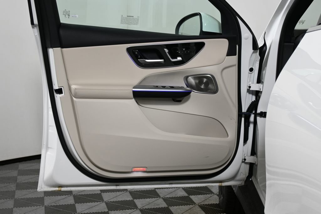 Certified 2025 Mercedes-Benz GLC 300 4MATIC image 28