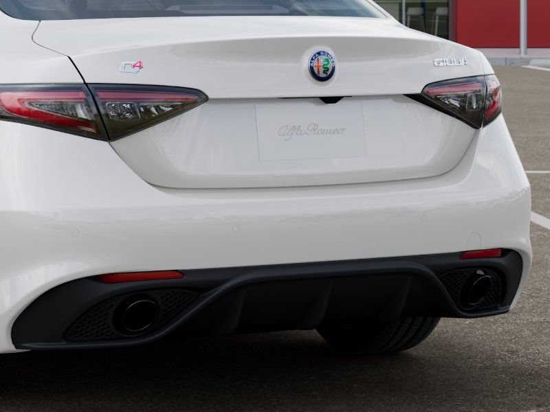 New 2025 Alfa Romeo Giulia AWD w/ Driving Assist Package image 14