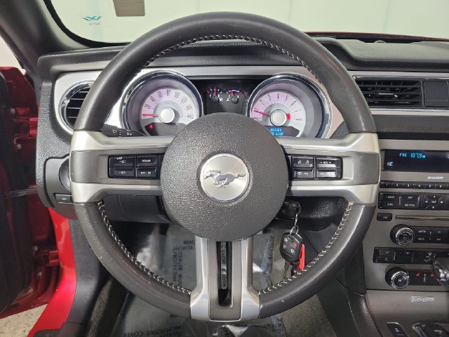 Used 2012 Ford Mustang GT Premium w/ Comfort Pkg RWD image 26