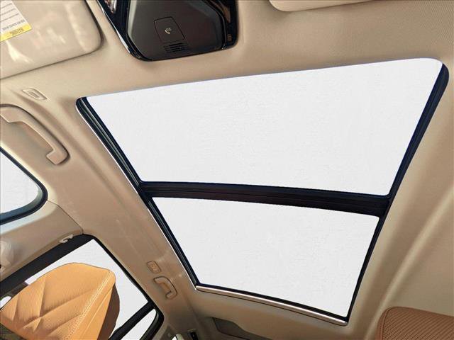 Used 2026 BMW X7 xDrive40i w/ Premium Package image 15