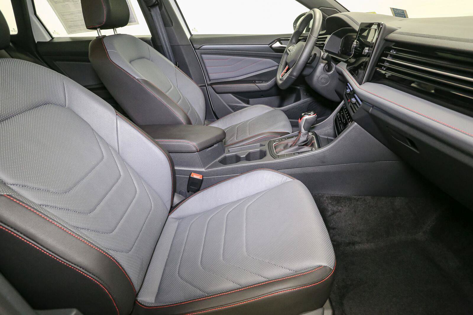 Certified 2025 Volkswagen Jetta GLI Autobahn FWD image 19