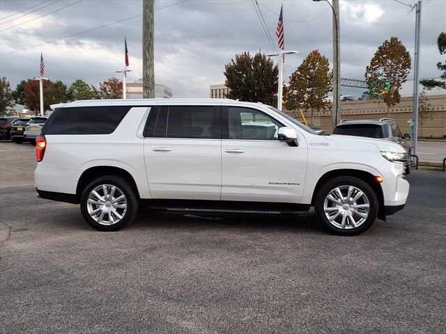 Used 2023 Chevrolet Suburban High Country image 23