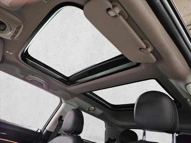 Used 2023 MINI Cooper 2-Door Hardtop image 14