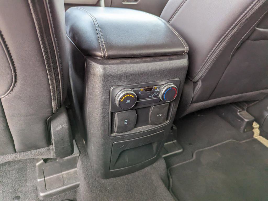 Used 2022 Ford Explorer XLT w/ Equipment Group 202A image 16